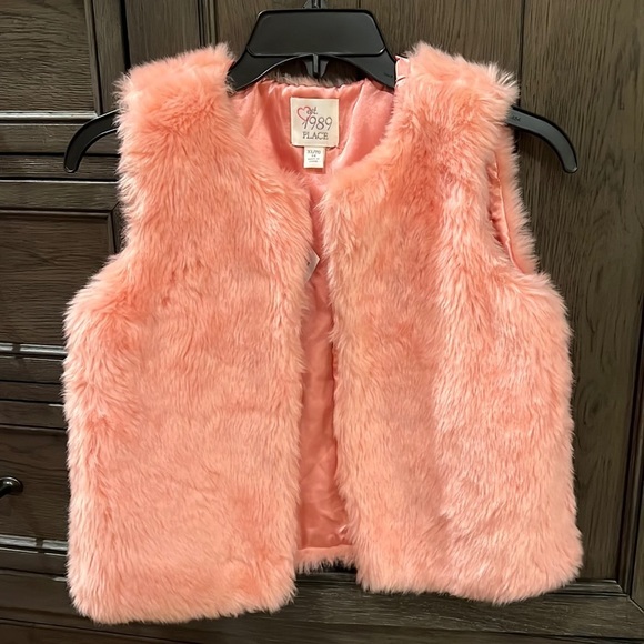 The Children’s Place Faux Fur Vest​​, girl, NWT, size XL - Picture 1 of 3